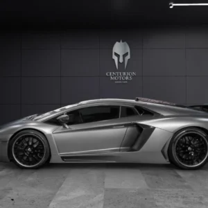 LAMBORGHINI AVENTADOR COUPE